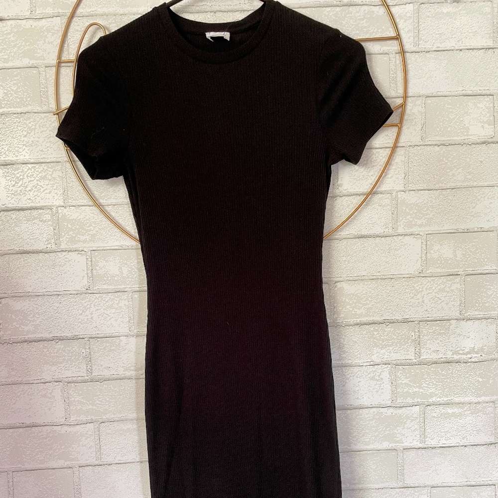 Short Sleeve Ribbed Mock Neck Dress